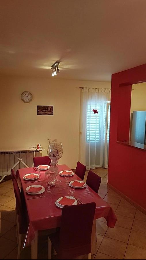 Apartmani Katarina Mundanije Exterior foto