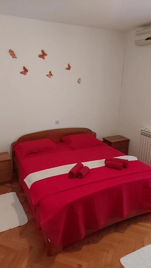 Apartmani Katarina Mundanije Exterior foto