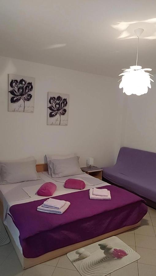 Apartmani Katarina Mundanije Exterior foto