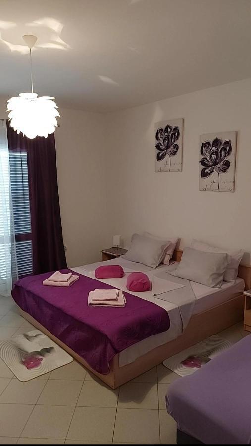 Apartmani Katarina Mundanije Exterior foto